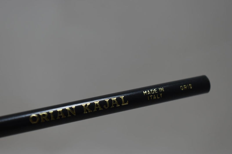 ORIAN ITALY COSMETIC KHOL-KAJAL EYE LINER PENCIL / Μολύβι  Απαλό και Λείο (Kajal) για τα Μάτια, σε Απόχρωση (GRIS - Γκρι Σκούρο).