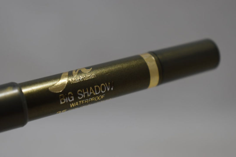 MANHATTAN COSMETICS BIG SHADOW WATERPROOF / Μολύβι Χονδρό, Διπλής Δράσης,  Ματιών και Σκιάς ταυτόχρονα, Αδιάβροχο, σε Απόχρωση (Νο 35 - GOLDEN GREEN -  - Λαδί Πράσινο).