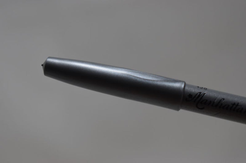 MANHATTAN COSMETICS Highlighter KHOL - ORIENTAL - EYE LINER (PENCIL) / Μολύβι Ματιών Καζάλ σε Απόχρωση (Νο 14 - Γκρι / Ασημί Μεταλλικό).
