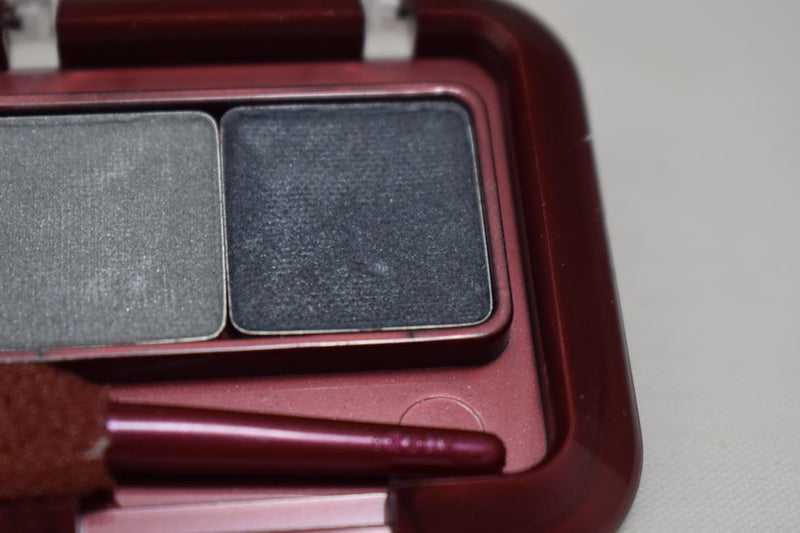 CONSTANCE CARROLL DUO EYE SHADOW / DUO OMBRE À PAUPIÈRES / ΔΙΠΛΗ ΣΚΙΑ ΜΑΤΙΩΝ - (COLLECTION 12) - Σε Απόχρωση (Γκρι Ανοικτό - Γκρι Σκούρο) 2 g.