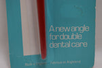 KENT 2000 ORIGINAL  TOOTHBRUSH  STRAIGHT TUFT REAL BRISTLE RED COLOR (VERSION 1979) A NEW ANGLE FOR DOUBLE DENTAL CARE / ΟΔΟΝΤΟΒΟΥΡΤΣΑ 2000 ΜΕ ΙΣΙΕΣ ΚΑΙ ΑΥΘΕΝΤΙΚΕΣ ΤΡΙΧΕΣ ΓΙΑ ΔΙΠΛΗ ΟΔΟΝΤΙΑΤΡΙΚΗ ΦΡΟΝΤΙΔΑ  ΧΡΩΜΑΤΟΣ ΚΟΚΚΙΝΟΥ.