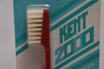 KENT 2000 ORIGINAL  TOOTHBRUSH  STRAIGHT TUFT REAL BRISTLE RED COLOR (VERSION 1979) A NEW ANGLE FOR DOUBLE DENTAL CARE / ΟΔΟΝΤΟΒΟΥΡΤΣΑ 2000 ΜΕ ΙΣΙΕΣ ΚΑΙ ΑΥΘΕΝΤΙΚΕΣ ΤΡΙΧΕΣ ΓΙΑ ΔΙΠΛΗ ΟΔΟΝΤΙΑΤΡΙΚΗ ΦΡΟΝΤΙΔΑ  ΧΡΩΜΑΤΟΣ ΚΟΚΚΙΝΟΥ.