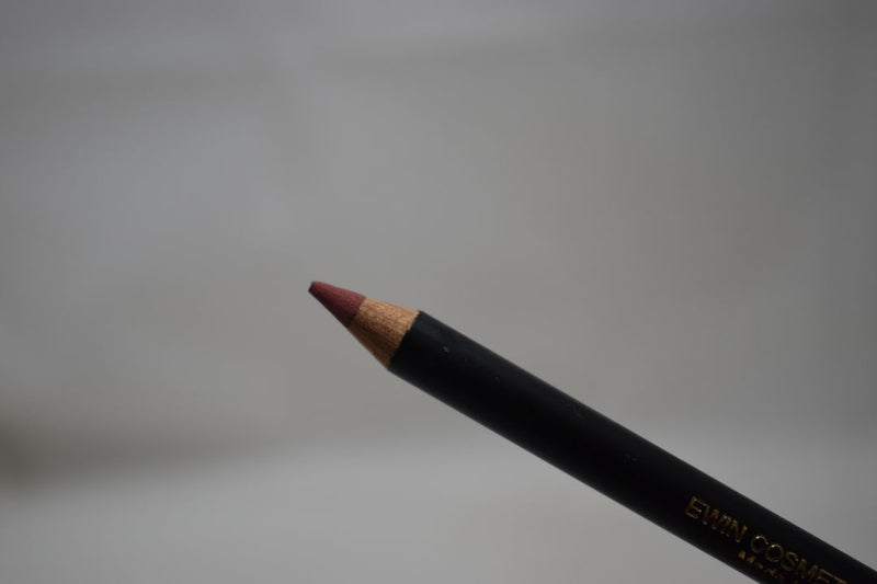 FASHION BAZAAR LIP PENCIL / Μολύβι Χειλιών σε Απόχρωση (PALE ROSE - ΧΛΩΜΟ ΤΡΙΑΝΤΑΦΥΛΛΟ) 1.6 g.