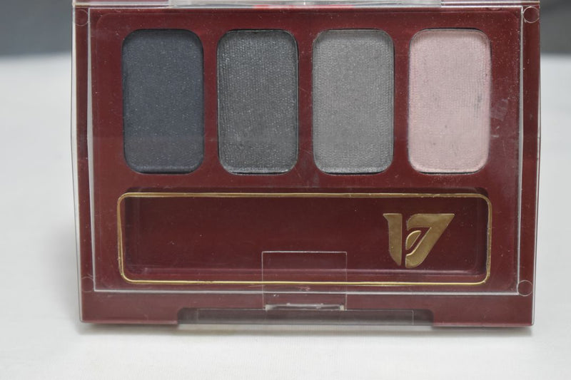 SEVENTEEN 17 COSMETICS CAKE EYE SHADOW 4 COLOUR SET   (PALETTES No 7 - SATIN GREY - BLUES) / Συμπαγής Τετραπλή Σκιά Ματιών -  (COLLECTION 7) -  Σε Απόχρωση (Γκρι Ανοικτό - Μολυβί - Γκρι Μεταλλικό - Ροζ) 8 g.