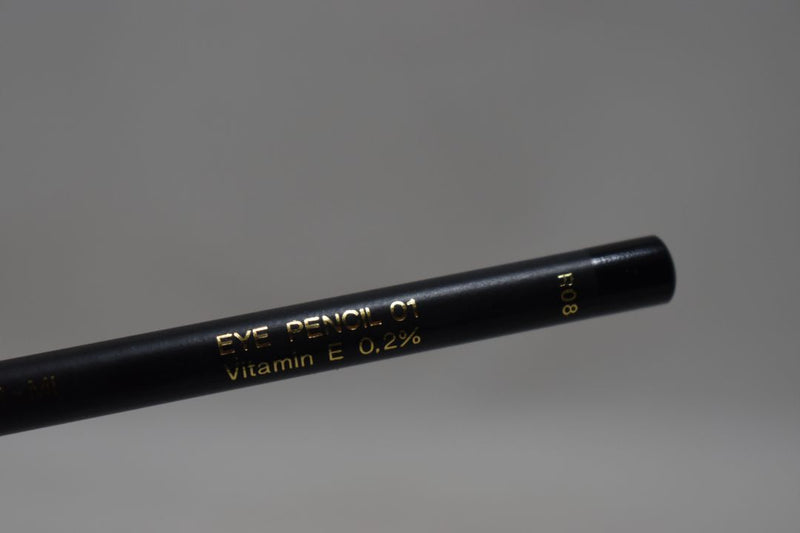 FASHION BAZAAR EYE PENCIL + PENCIL SHARPENER / Μολύβι Ματιών + Ξύστρα Μολυβιών, σε Απόχρωση (BLACK - ΜΑΥΡΟ) 1.6 g.