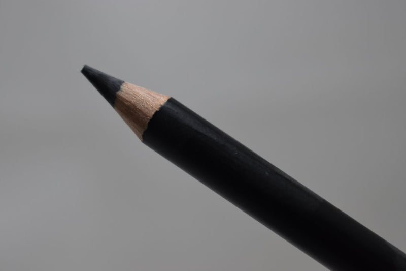 FASHION BAZAAR EYE PENCIL + PENCIL SHARPENER / Μολύβι Ματιών + Ξύστρα Μολυβιών, σε Απόχρωση (BLACK - ΜΑΥΡΟ) 1.6 g.