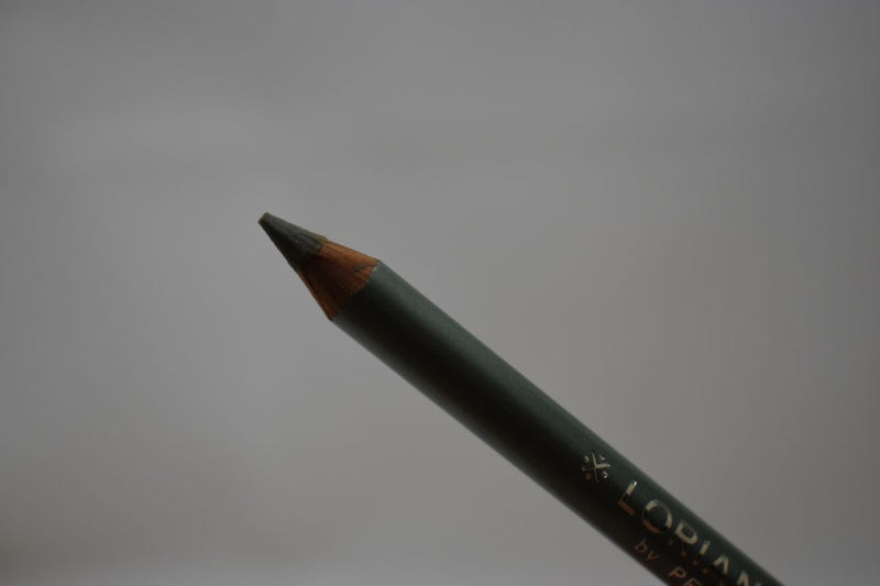 LORIANA BY PENCOS ITALY COSMETIC EYE- KOHL (KAJAL)-LIP LINERS / Μολύβι Όλα Μέσα, Απαλό και Λείο (Kajal) για τα Μάτια, για τα Φρύδια, και για τα Χείλια, σε Απόχρωση (VERT OLIVE - Πράσινο της ελιάς).