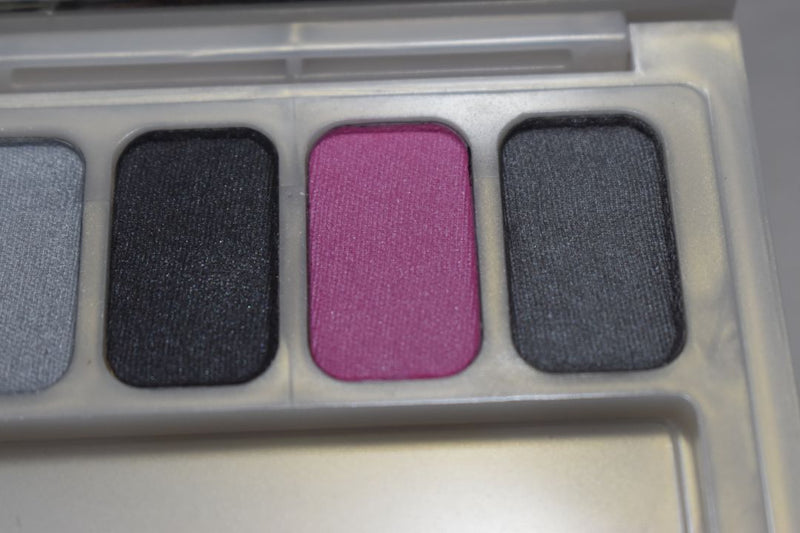 SEVENTEEN 17 COSMETICS CAKE EYESHADOW SUPER IRIDESCENT (PALETTE No 57 -  SMOKY) / Συμπαγής Τετραπλή Σκιά Ματιών, Σούπερ Ιριδίζουσα -  (COLLECTION 57) -  Σε Απόχρωση (Γκρι Ανοικτό - Γκρι Μολυβί - Ροζ - Γκρι Μεταλλικό) 8 g.