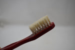 KENT OF LONDON ORIGINAL TOOTHBRUSH (SOFT) STRAIGHT TUFT PURE BRISTLE RED COLOR (VERSION 1978) / ΟΔΟΝΤΟΒΟΥΡΤΣΑ ΜΕ ΙΣΙΕΣ ΚΑΙ ΑΥΘΕΝΤΙΚΕΣ ΤΡΙΧΕΣ (ΜΑΛΑΚΕΣ) ΧΡΩΜΑΤΟΣ  ΚΟΚΚΙΝΟΥ.