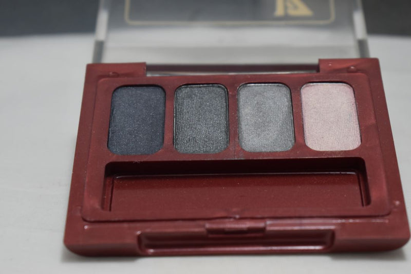 SEVENTEEN 17 COSMETICS CAKE EYE SHADOW 4 COLOUR SET   (PALETTES No 7 - SATIN GREY - BLUES) / Συμπαγής Τετραπλή Σκιά Ματιών -  (COLLECTION 7) -  Σε Απόχρωση (Γκρι Ανοικτό - Μολυβί - Γκρι Μεταλλικό - Ροζ) 8 g.