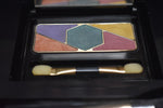 FASHION BAZAAR SYMPHONY KIT MAKE-UP (1404-01) 36 EYE SHADOW+3 BLUSH+2 INDIAN EART+1 TRANSPARENT COMPACT POWDER+1 SKIN COVER+3 LIPS POWDER+1 KAJAL BLACK PENCIL+1 LIP PENCIL+PENCIL SHARPENER+3 LIPSTICKS+3 NAIL-ENAMELS+SLIDE KIT (0035) NET WT 63,8 g.