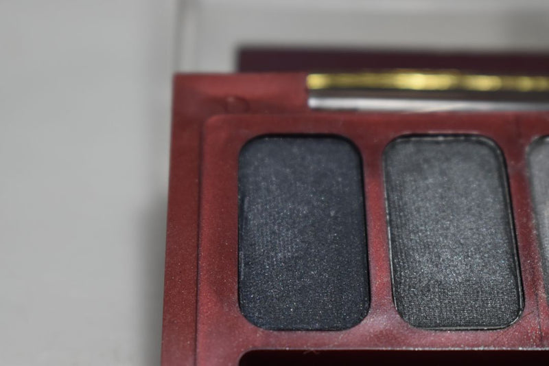 SEVENTEEN 17 COSMETICS CAKE EYE SHADOW 4 COLOUR SET   (PALETTES No 7 - SATIN GREY - BLUES) / Συμπαγής Τετραπλή Σκιά Ματιών -  (COLLECTION 7) -  Σε Απόχρωση (Γκρι Ανοικτό - Μολυβί - Γκρι Μεταλλικό - Ροζ) 8 g.