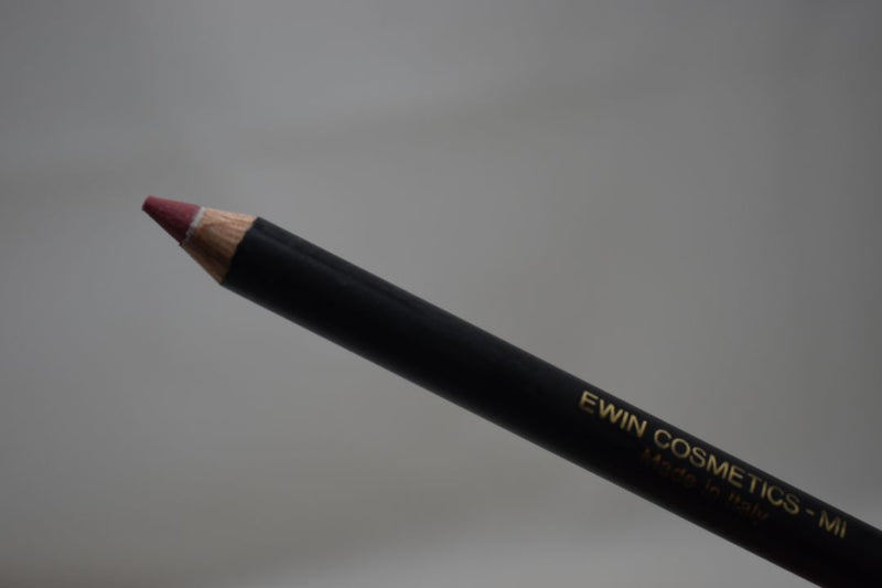 FASHION BAZAAR LIP PENCIL / Μολύβι Χειλιών σε Απόχρωση (RED - ΚΟΚΚΙΝΟ) 1.6 g.