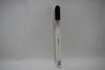 KENT OF LONDON TOOTHBRUSH ORIGINAL Badger KB 42 VERY SOFT FOR SENSITIVE GUMS STRAIGHT  TUFT WHITE COLOR (VERSION 1976) / ΟΔΟΝΤΟΒΟΥΡΤΣΑ ΠΟΛΥ ΜΑΛΑΚΗ ΓΙΑ ΕΥΑΙΣΘΗΤΑ ΟΥΛΑ ΜΕ ΙΣΙΕΣ ΤΡΙΧΕΣ ΑΥΘΕΝΤΙΚΟΥ ΑΣΒΟΥ ΧΡΩΜΑΤΟΣ ΛΕΥΚΟΥ.