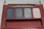SEVENTEEN 17 COSMETICS CAKE EYE SHADOW 4 COLOUR SET   (PALETTES No 7 - SATIN GREY - BLUES) / Συμπαγής Τετραπλή Σκιά Ματιών -  (COLLECTION 7) -  Σε Απόχρωση (Γκρι Ανοικτό - Μολυβί - Γκρι Μεταλλικό - Ροζ) 8 g.