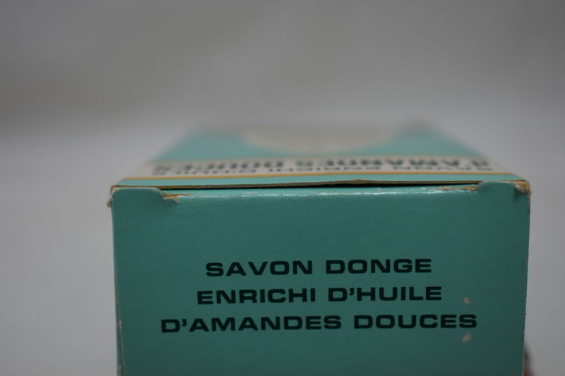 DONGE SAVON DE BEAUTE ADOUCISSANT ENRICHI D'HUILE D'AMANDES DOUCES (VERSION 1980) / Μαλακτικό σαπούνι ομορφιάς με γλυκό Αμυγδαλέλαιο 120 g 4.2 OZ.