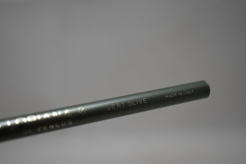 LORIANA BY PENCOS ITALY COSMETIC EYE- KOHL (KAJAL)-LIP LINERS / Μολύβι Όλα Μέσα, Απαλό και Λείο (Kajal) για τα Μάτια, για τα Φρύδια, και για τα Χείλια, σε Απόχρωση (VERT OLIVE - Πράσινο της ελιάς).