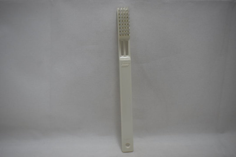 KENT 2000 DUAL TEXTURE  NYLON ORIGINAL TOOTHBRUSH  NYLON STRAIGHT TUFT WHITE COLOR (VERSION 1982) A NEW ANGLE FOR DOUBLE DENTAL CARE / ΟΔΟΝΤΟΒΟΥΡΤΣΑ 2000 ΔΙΠΛΗΣ ΥΦΗΣ ΜΕ ΙΣΙΕΣ ΤΡΙΧΕΣ ΓΙΑ ΔΙΠΛΗ ΟΔΟΝΤΙΑΤΡΙΚΗ ΦΡΟΝΤΙΔΑ ΧΡΩΜΑΤΟΣ ΛΕΥΚΟΥ.