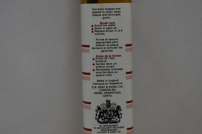 KENT OF LONDON ORIGINAL TOOTHBRUSH (SOFT) STRAIGHT TUFT PURE BRISTLE GREEN COLOR (VERSION 1978) / ΟΔΟΝΤΟΒΟΥΡΤΣΑ ΜΕ ΙΣΙΕΣ ΚΑΙ ΑΥΘΕΝΤΙΚΕΣ ΤΡΙΧΕΣ (ΜΑΛΑΚΕΣ) ΧΡΩΜΑΤΟΣ ΠΡΑΣΙΝΟΥ.