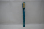 KENT OF LONDON ORIGINAL TOOTHBRUSH (SOFT) STRAIGHT TUFT PURE BRISTLE GREEN COLOR (VERSION 1978) / ΟΔΟΝΤΟΒΟΥΡΤΣΑ ΜΕ ΙΣΙΕΣ ΚΑΙ ΑΥΘΕΝΤΙΚΕΣ ΤΡΙΧΕΣ (ΜΑΛΑΚΕΣ) ΧΡΩΜΑΤΟΣ ΠΡΑΣΙΝΟΥ.