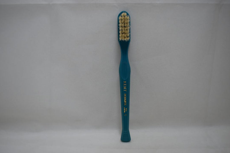 KENT OF LONDON ORIGINAL TOOTHBRUSH (SOFT) STRAIGHT TUFT PURE BRISTLE GREEN COLOR (VERSION 1978) / ΟΔΟΝΤΟΒΟΥΡΤΣΑ ΜΕ ΙΣΙΕΣ ΚΑΙ ΑΥΘΕΝΤΙΚΕΣ ΤΡΙΧΕΣ (ΜΑΛΑΚΕΣ) ΧΡΩΜΑΤΟΣ ΠΡΑΣΙΝΟΥ.