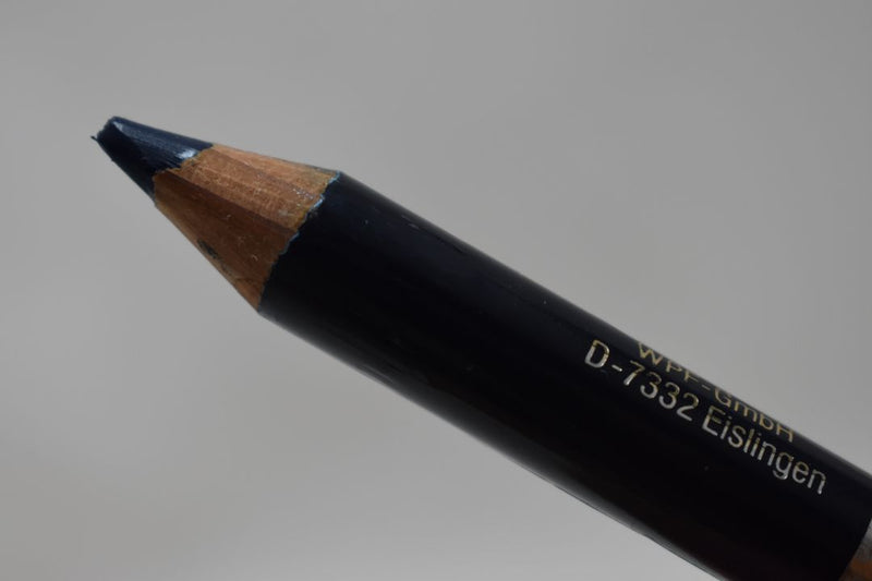 LADY MANHATTAN COSMETICS BIG DUOMATIC EYE SHADOW / Μολύβι Χονδρό, Δύο Αποχρώσεων, Διπλής Δράσης,  Ματιών και Σκιάς ταυτόχρονα, σε Απόχρωση (Νο 07 - Μπλε Σκούρο και Μπλε Ανοικτό / Σιέλ Μεταλλικό).