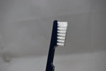 KENT 2000 DUAL TEXTURE NYLON ORIGINAL  TOOTHBRUSH   STRAIGHT TUFT COLOR BLUE   (VERSION 1982) A NEW ANGLE FOR DOUBLE DENTAL CARE / ΟΔΟΝΤΟΒΟΥΡΤΣΑ 2000 ΔΙΠΛΗΣ ΥΦΗΣ ΜΕ ΙΣΙΕΣ ΤΡΙΧΕΣ ΓΙΑ ΔΙΠΛΗ ΟΔΟΝΤΙΑΤΡΙΚΗ ΦΡΟΝΤΙΔΑ ΧΡΩΜΑΤΟΣ ΜΠΛΕ.