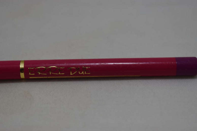 ERRE DUE  COSMETIC LIP LINER PENCIL DUO / Διπλό Μολύβι Χειλιών σε Απόχρωση (Νο 135 - Κόκκινο και Βιολετί) 1.6 g
