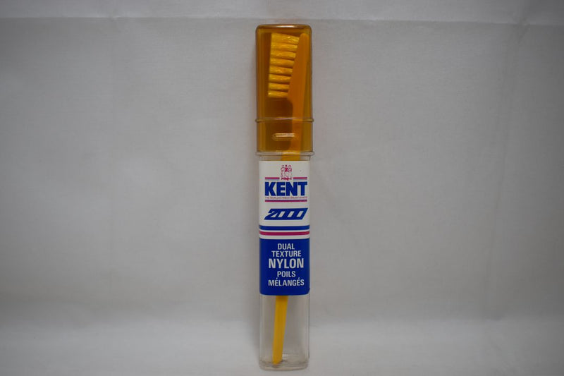 KENT 2000 DUAL TEXTURE NYLON ORIGINAL TOOTHBRUSH   STRAIGHT TUFT YELLOW COLOR   (VERSION 1982) A NEW ANGLE FOR DOUBLE DENTAL CARE / ΟΔΟΝΤΟΒΟΥΡΤΣΑ 2000 ΔΙΠΛΗΣ ΥΦΗΣ ΜΕ ΙΣΙΕΣ ΤΡΙΧΕΣ ΓΙΑ ΔΙΠΛΗ ΟΔΟΝΤΙΑΤΡΙΚΗ ΦΡΟΝΤΙΔΑ ΧΡΩΜΑΤΟΣ KΙΤΡΙΝΟΥ.