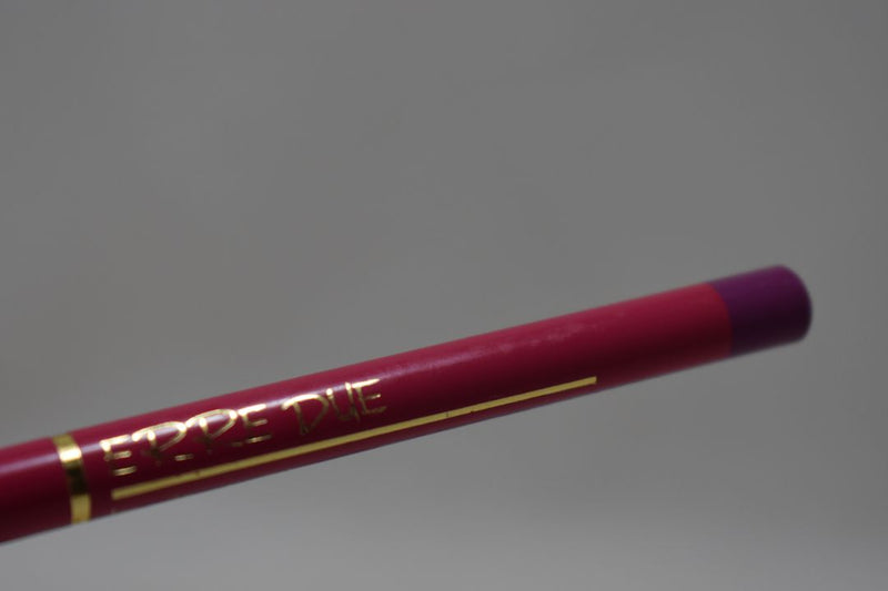 ERRE DUE  COSMETIC LIP LINER PENCIL DUO / Διπλό Μολύβι Χειλιών σε Απόχρωση (Νο 135 - Κόκκινο και Βιολετί) 1.6 g