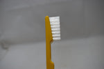 KENT 2000 DUAL TEXTURE NYLON ORIGINAL TOOTHBRUSH   STRAIGHT TUFT YELLOW COLOR   (VERSION 1982) A NEW ANGLE FOR DOUBLE DENTAL CARE / ΟΔΟΝΤΟΒΟΥΡΤΣΑ 2000 ΔΙΠΛΗΣ ΥΦΗΣ ΜΕ ΙΣΙΕΣ ΤΡΙΧΕΣ ΓΙΑ ΔΙΠΛΗ ΟΔΟΝΤΙΑΤΡΙΚΗ ΦΡΟΝΤΙΔΑ ΧΡΩΜΑΤΟΣ KΙΤΡΙΝΟΥ.