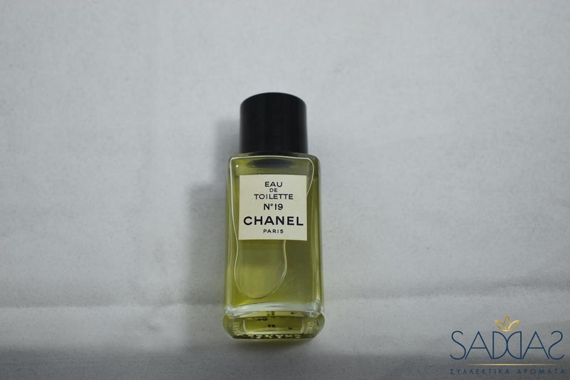 Chanel 19 Pour Femme Eau De Toilette 50 Ml 1.7 Fl .oz