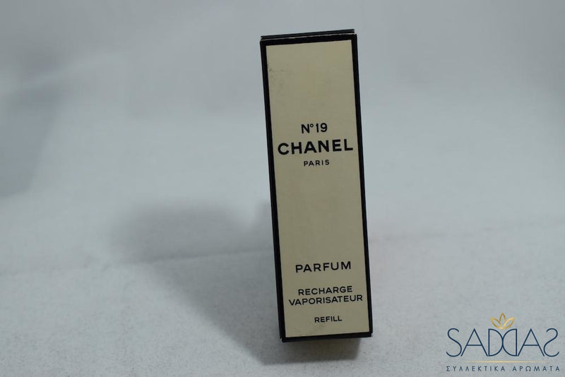 Chanel 19 Pour Femme Parfum Vaporisateur Pour Le Sac Recharge Refill () 6 Ml 0.20 Fl.oz