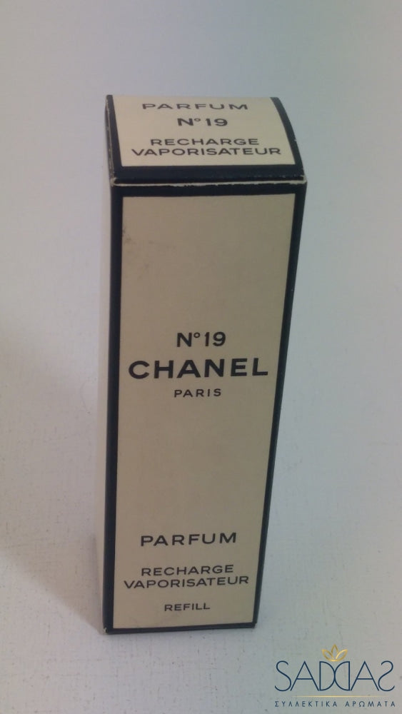 Chanel 19 Pour Femme Parfum Vaporisateur Pour Le Sac Recharge Refill () 6 Ml 0.20 Fl.oz