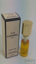 Chanel 19 Pour Femme Parfum Vaporisateur Pour Le Sac Recharge Refill () 6 Ml 0.20 Fl.oz